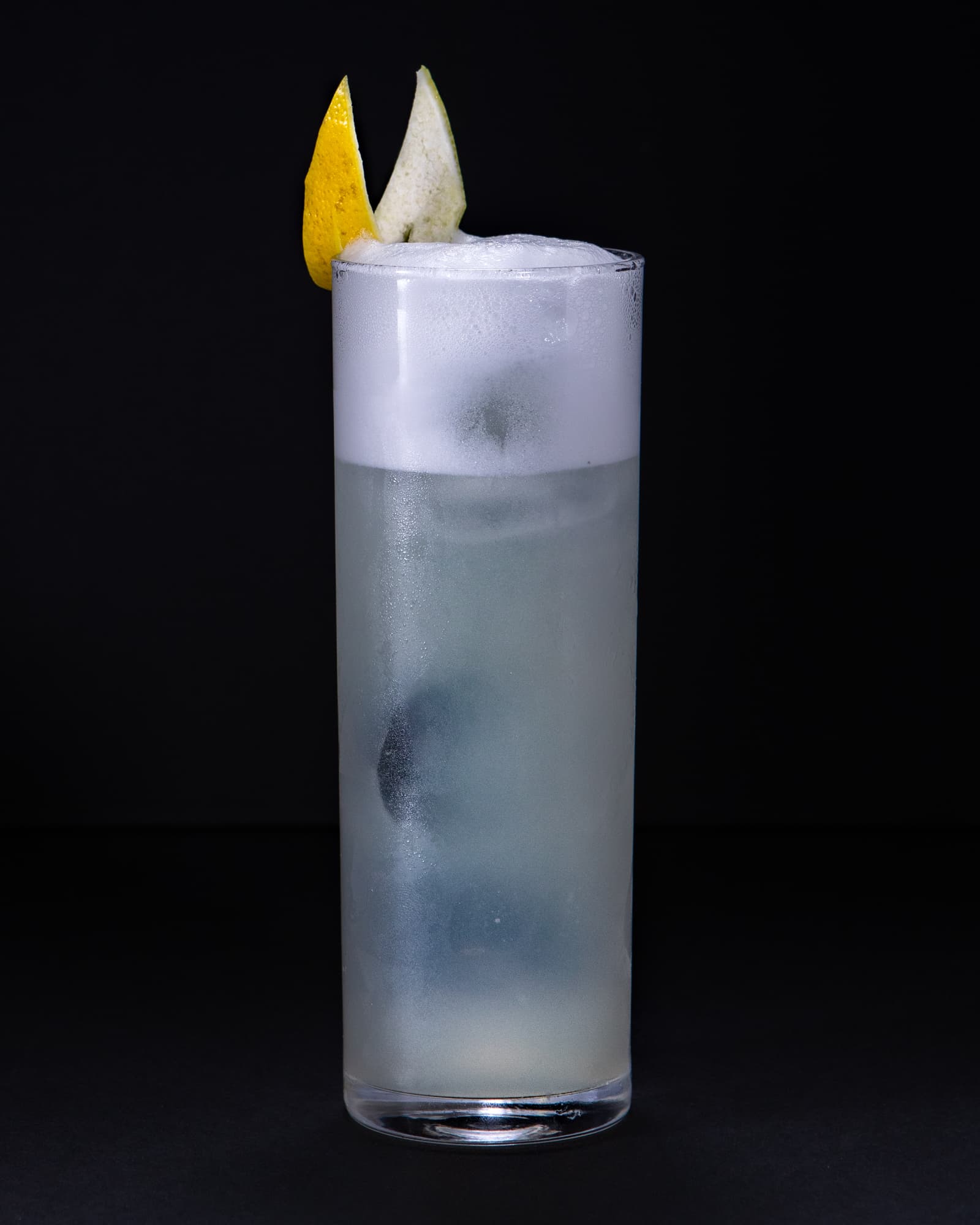 Gin Fizz (with foam)